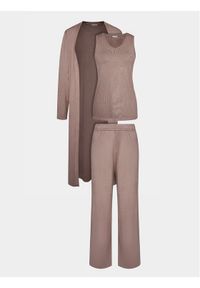 SELMARK - Selmark Komplet sweter i spodnie materiałowe Tricot P7777 Brązowy Regular Fit. Kolor: brązowy. Materiał: materiał, wiskoza