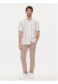 Selected Homme Koszula New Linen 16092978 Beżowy Relaxed Fit. Kolor: beżowy. Materiał: bawełna
