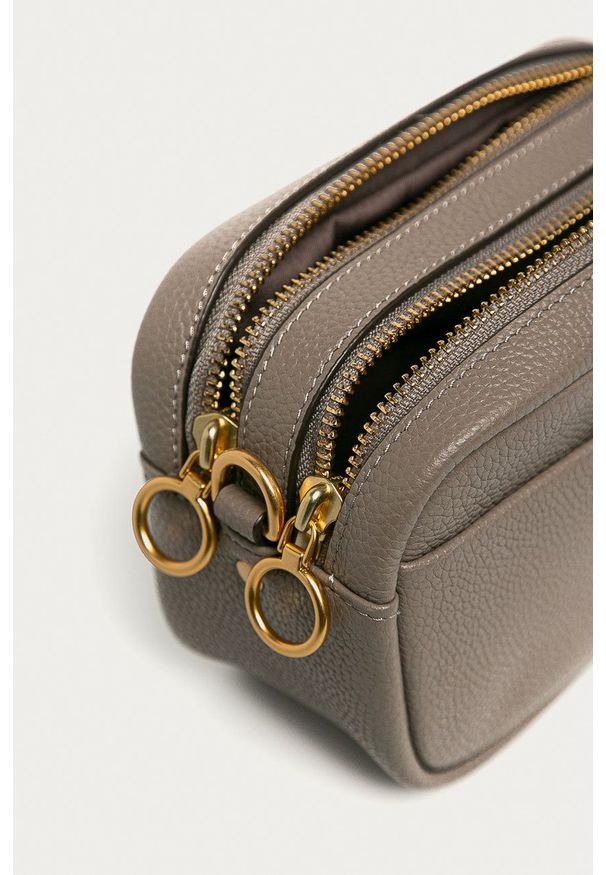 Tory Burch - Torebka skórzana. Kolor: szary. Materiał: skórzane. Rodzaj torebki: na ramię