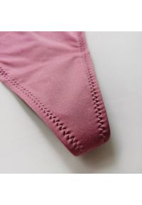 Intica - Stringi z łańcuszkiem elegancka bielizna na specjalne okazje Kataleya. Kolor: czerwony. Materiał: tkanina #9