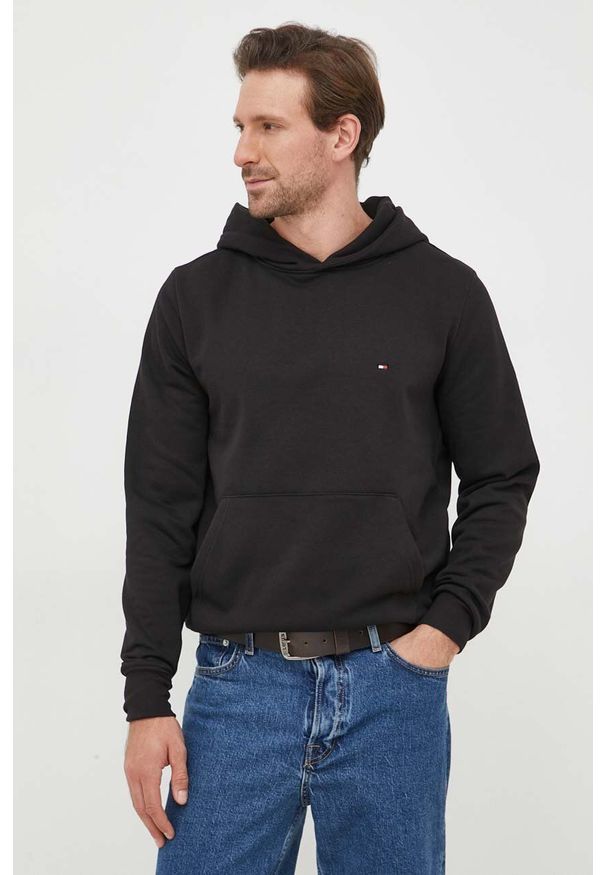 TOMMY HILFIGER - Tommy Hilfiger bluza męska kolor czarny z kapturem gładka. Typ kołnierza: kaptur. Kolor: czarny. Wzór: gładki