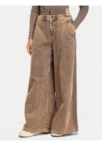 Adidas - adidas Spodnie materiałowe Corduroy Sst KD8782 Brązowy Wide Leg. Kolor: brązowy. Materiał: bawełna #1