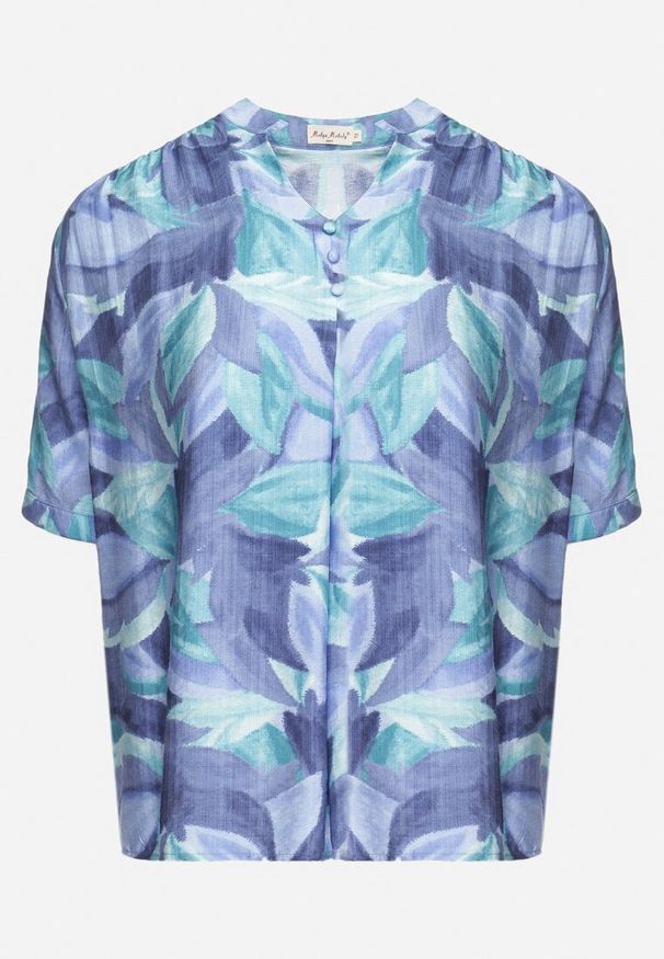 Born2be - Niebieska Bluzka w Abstrakcyjny Wzór z Guzikami i Koronkowymi Wstawkami Aidavla. Okazja: na spacer. Typ kołnierza: dekolt w kształcie V. Kolekcja: plus size. Kolor: niebieski. Długość: krótkie. Wzór: koronka. Materiał: koronka. Długość rękawa: krótki rękaw. Sezon: lato, wiosna