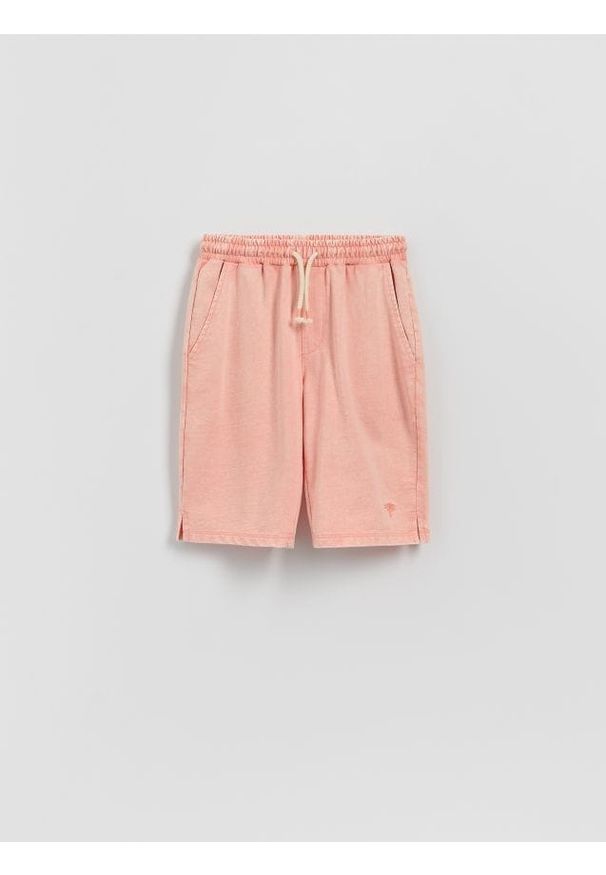 Reserved - Szorty bermudy - brzoskwiniowy. Kolor: pomarańczowy. Materiał: dzianina, bawełna