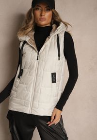 Renee - Jasnoszara Pikowana Kamizelka z Kapturem w Klasycznym Stylu Tulorina. Okazja: na co dzień. Typ kołnierza: kaptur. Kolor: szary. Materiał: jeans. Styl: klasyczny