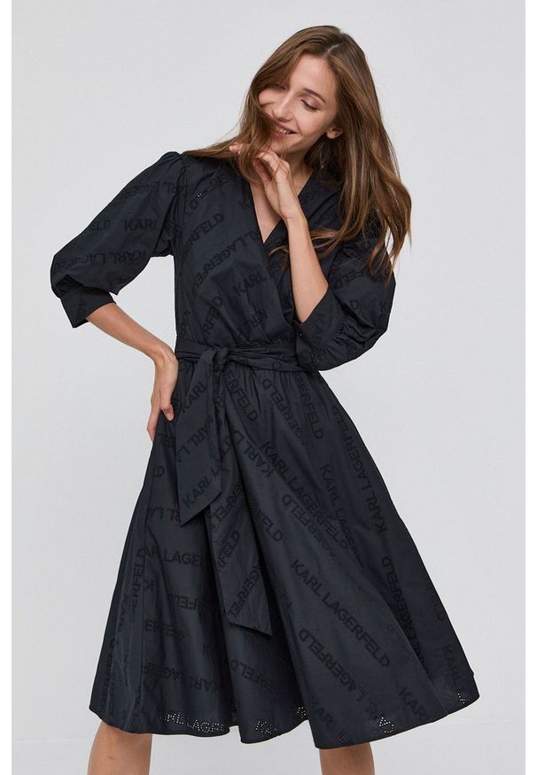 Karl Lagerfeld Sukienka bawełniana kolor czarny midi rozkloszowana. Kolor: czarny. Materiał: bawełna. Typ sukienki: rozkloszowane. Długość: midi