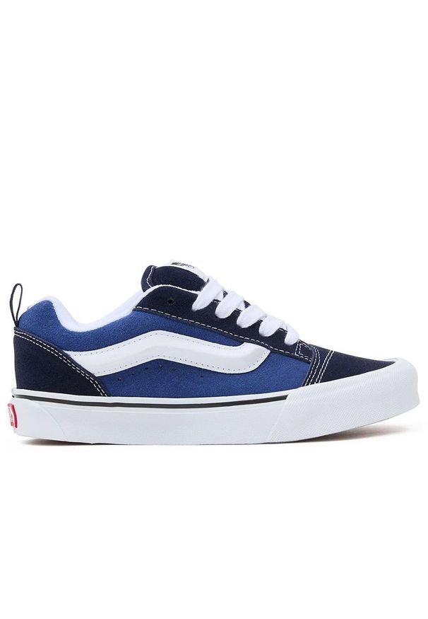 Buty Vans KNU Skool VN0009QCNWD1 - niebieskie. Okazja: na co dzień. Zapięcie: pasek. Kolor: niebieski. Materiał: guma, tkanina, zamsz. Szerokość cholewki: normalna. Model: Vans Old Skool