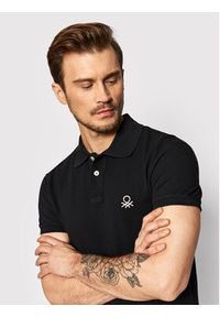 United Colors of Benetton - United Colors Of Benetton Polo 3089J3178 Czarny Slim Fit. Typ kołnierza: polo. Kolor: czarny. Materiał: bawełna #3