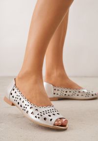 Born2be - Złote Ażurowe Balerinki ze Skóry Naturalnej z Odkrytym Noskiem Helyss. Okazja: do pracy, na co dzień, na spotkanie biznesowe. Kolor: złoty. Materiał: skóra. Szerokość cholewki: normalna. Wzór: ażurowy. Styl: klasyczny, biznesowy, elegancki, casual, boho #5