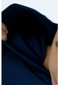Levi's® - Levi's Bluza dziecięca kolor granatowy z kapturem z nadrukiem. Okazja: na spotkanie biznesowe, na co dzień. Typ kołnierza: kaptur. Kolor: niebieski. Materiał: dzianina. Wzór: nadruk. Styl: biznesowy, casual #3