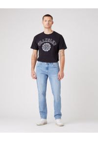 Wrangler - WRANGLER GREENSBORO MĘSKIE SPODNIE JEANSOWE HIGHLITE W15QYJ38T 112145843