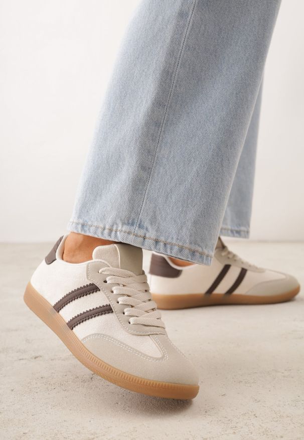 Renee - Beżowo-Brązowe Sneakersy z Ekozamszu na Płaskiej Podeszwie Pemeriana. Nosek buta: okrągły. Zapięcie: sznurówki. Kolor: beżowy. Materiał: skóra, materiał, zamsz. Obcas: na płaskiej podeszwie. Wysokość obcasa: niski