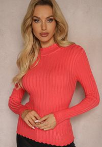 Renee - Różowy Golf z Prążkowanego Materiału z Dodatkiem Bawełny Mavanella. Typ kołnierza: golf. Kolor: różowy. Materiał: bawełna, materiał, prążkowany. Sezon: zima