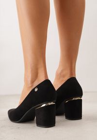 Born2be - Czarne Czółenka na Obcasie ze Skórzaną Wkładką i Metaliczną Wstawką Rasmone. Zapięcie: pasek. Kolor: czarny. Materiał: skóra. Obcas: na obcasie. Styl: klasyczny. Wysokość obcasa: średni #9