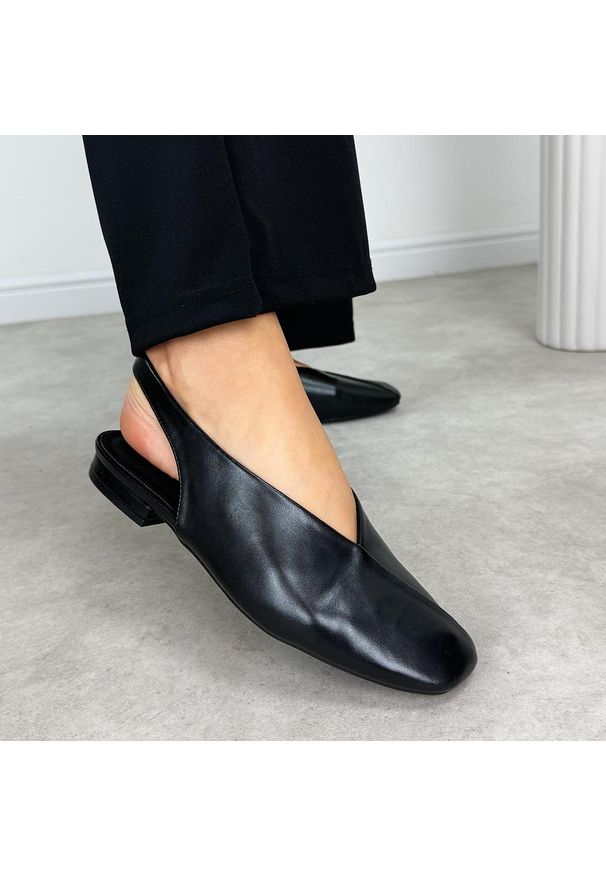 POTOCKI - Czarne baleriny damskie Potocki 20335. Okazja: na co dzień, do pracy. Kolor: czarny. Materiał: skóra. Sezon: wiosna, lato, jesień. Obcas: na obcasie. Styl: casual, klasyczny, elegancki. Wysokość obcasa: niski