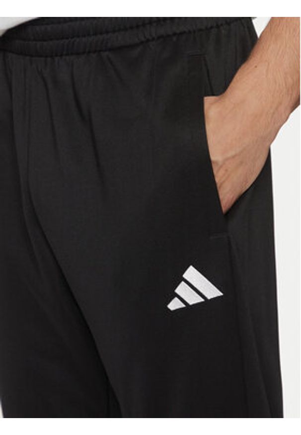 Adidas - adidas Dres Sportswear Basic 3-Stripes JC5375 Czarny Regular Fit. Kolor: czarny. Materiał: syntetyk