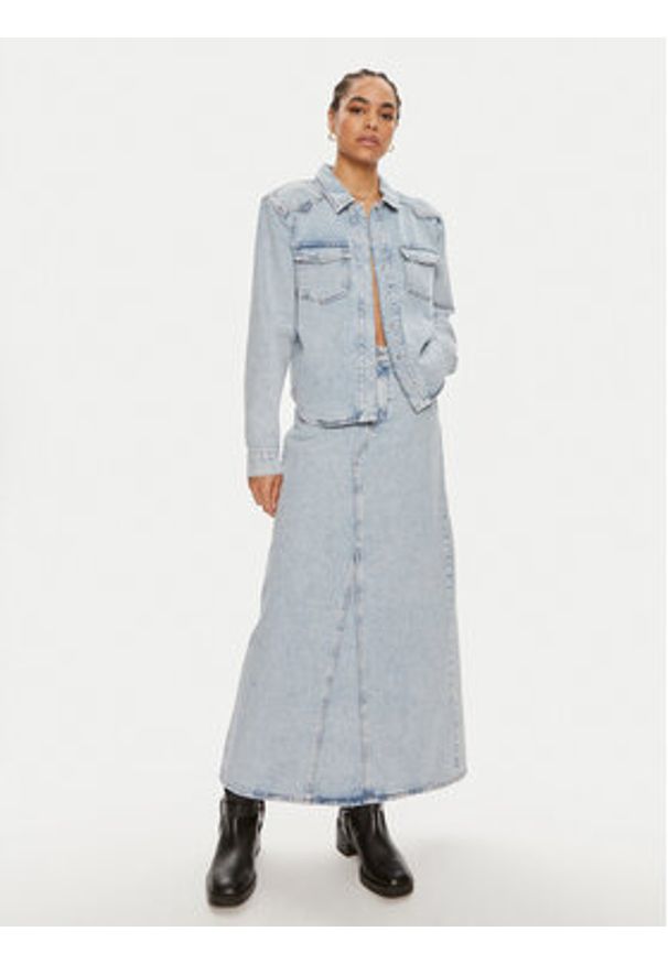 GESTUZ - Gestuz Koszula jeansowa Kaily 10909063 Niebieski Oversize. Kolor: niebieski. Materiał: bawełna