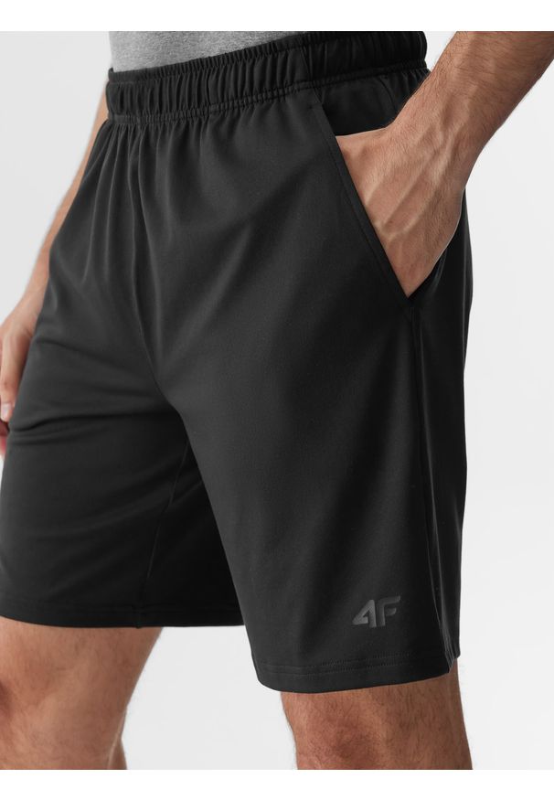 4f - 4F Spodenki treningowe regular szybkoschnące męskie - czarne 3XL. Kolor: czarny. Materiał: elastan, włókno, dzianina, materiał, syntetyk. Długość: krótkie. Wzór: ze splotem, gładki, jednolity. Sport: fitness