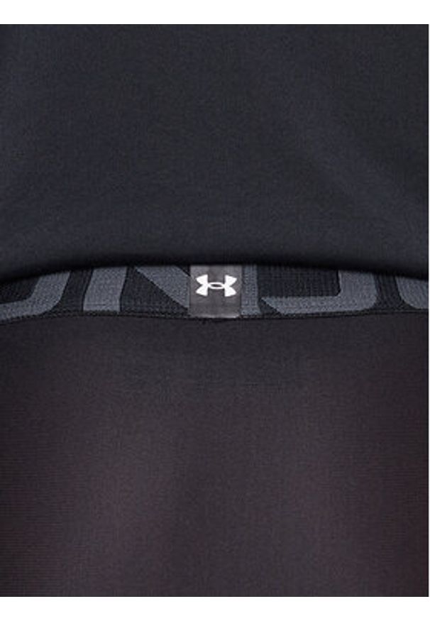 Under Armour Legginsy HeatGear® 1361588 Czarny Slim Fit. Kolor: czarny. Materiał: syntetyk