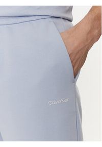 Calvin Klein Szorty sportowe Micro Logo K10K111208 Niebieski Regular Fit. Kolor: niebieski. Materiał: syntetyk, bawełna. Styl: sportowy