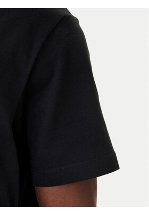 Calvin Klein T-Shirt LV04LF812G Czarny Slim Fit. Kolor: czarny. Materiał: bawełna