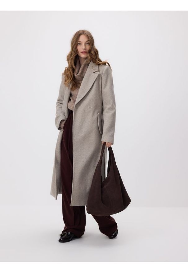 Reserved - Płaszcz z wiązaniem - beżowy. Kolor: beżowy. Materiał: tkanina