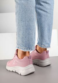 Born2be - Różowe Buty Sportowe Sneakersy z Siateczki na Piankowej Podeszwie Danalisa. Okazja: na imprezę, na co dzień. Kolor: różowy. Materiał: jeans, dzianina. Obcas: na obcasie. Wysokość obcasa: niski #5