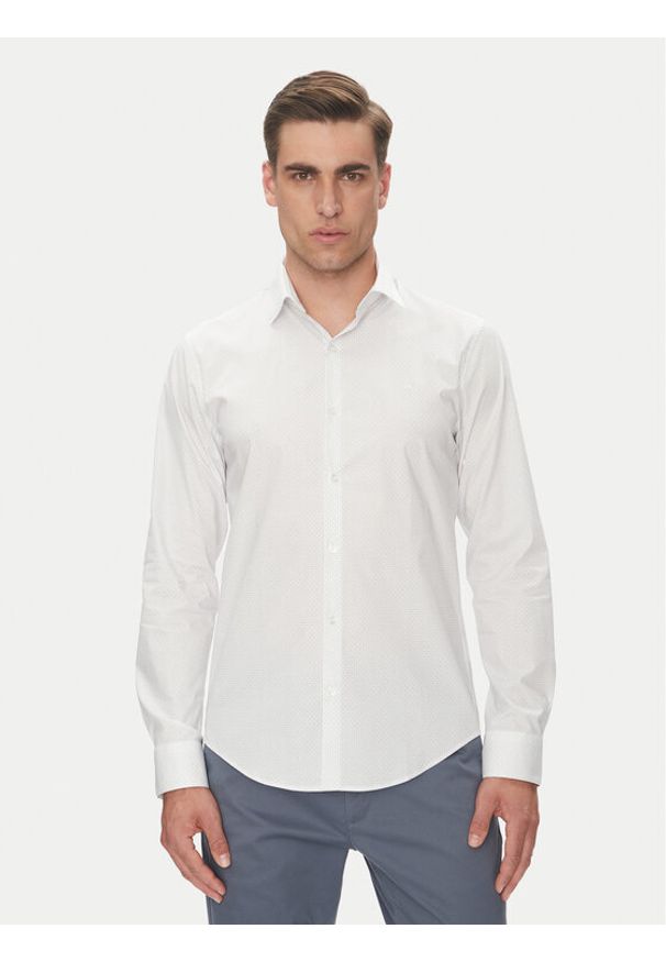 Calvin Klein Koszula LV019EU005 Niebieski Slim Fit. Kolor: niebieski. Materiał: bawełna