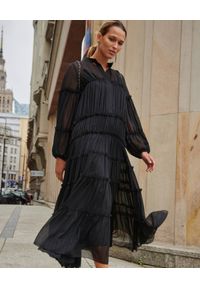 BY CABO - Czarna sukienka ANGELINA. Kolor: czarny. Materiał: wiskoza, jedwab, materiał. Styl: boho, elegancki, glamour #4