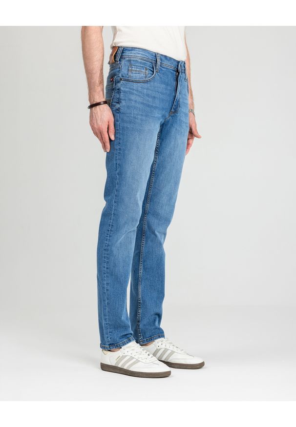 Męskie Spodnie Jeansowe Mustang Style Washington Straight Denim Blue 1018017 5000 682