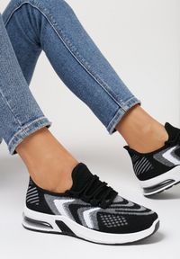 Born2be - Czarne Buty Sportowe Adialla. Okazja: na co dzień. Wysokość cholewki: przed kostkę. Zapięcie: bez zapięcia. Kolor: czarny. Materiał: materiał. Szerokość cholewki: normalna. Wzór: aplikacja #1