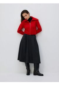 Reserved - Sweter z zapięciem na zamek - czerwony. Kolor: czerwony. Materiał: dzianina, wełna