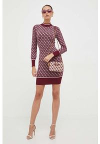 Guess sukienka kolor bordowy mini dopasowana. Kolor: czerwony. Materiał: dzianina. Długość rękawa: długi rękaw. Typ sukienki: dopasowane. Długość: mini #5
