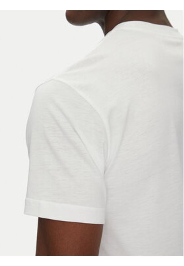 Liu Jo T-Shirt QA5174 J4805 Biały Regular Fit. Kolor: biały. Materiał: syntetyk