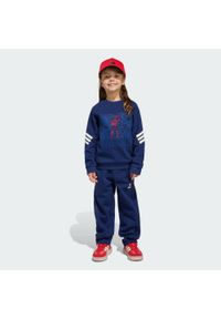 Zestaw Adidas Marvel Spider-Man Jogger. Okazja: na uczelnię. Kolor: biały, niebieski, wielokolorowy. Materiał: dresówka. Wzór: motyw z bajki. Styl: sportowy #1