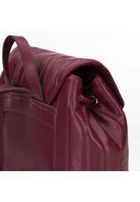 Wittchen - Damski plecak worek skórzany z podłużnym pikowaniem ciemny czerwony. Kolor: czerwony. Materiał: skóra. Wzór: geometria. Styl: elegancki #5