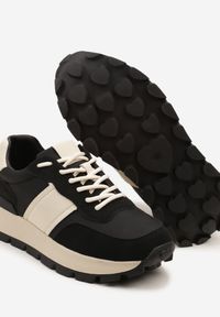 Renee - Czarno-Beżowe Sneakersy na Platformie z Tłoczeniem Tillivalle. Okazja: na co dzień. Kolor: czarny. Materiał: jeans. Szerokość cholewki: normalna. Obcas: na platformie #5