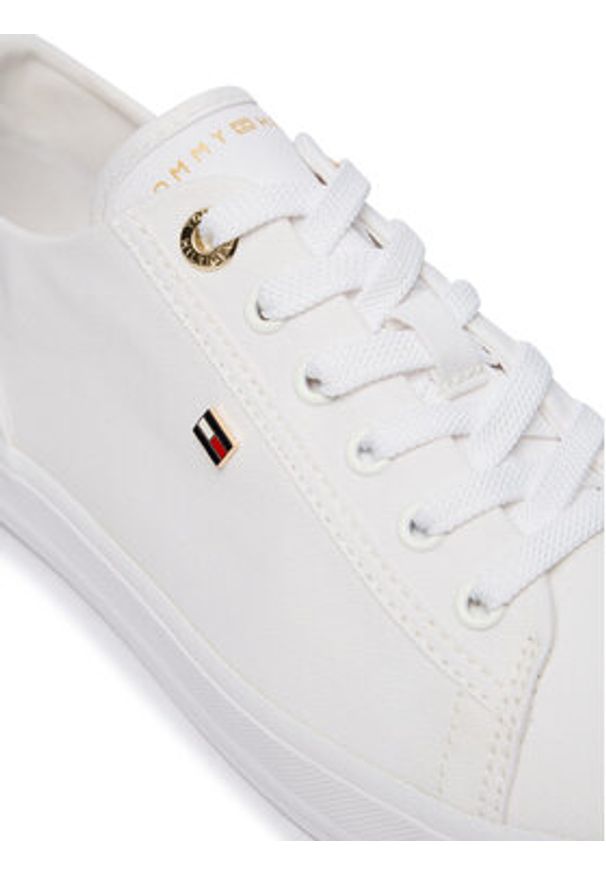TOMMY HILFIGER - Tommy Hilfiger Tenisówki Th Foxing Sneaker Canvas FW0FW09170 Biały. Kolor: biały. Materiał: materiał