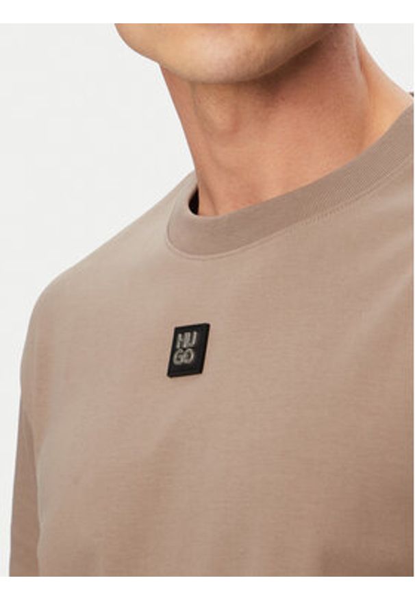 Hugo - HUGO T-Shirt Dalile 50505201 Brązowy jasny Regular Fit. Kolor: brązowy. Materiał: bawełna