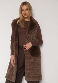 Born2be - Brązowa Futrzana Kamizelka z Wiązanym Paskiem i Ozdobnymi Przeszyciami Raetila. Okazja: do pracy, na co dzień, na spotkanie biznesowe. Typ kołnierza: golf. Kolor: brązowy. Materiał: futro. Wzór: aplikacja. Styl: casual, elegancki, biznesowy #6