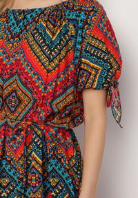 Born2be - Czerwona Bawełniana Sukienka w Etno Wzór z Wiązanym Paskiem w Talii Tosmera. Okazja: na co dzień. Kolor: czerwony. Materiał: bawełna. Styl: etno #2