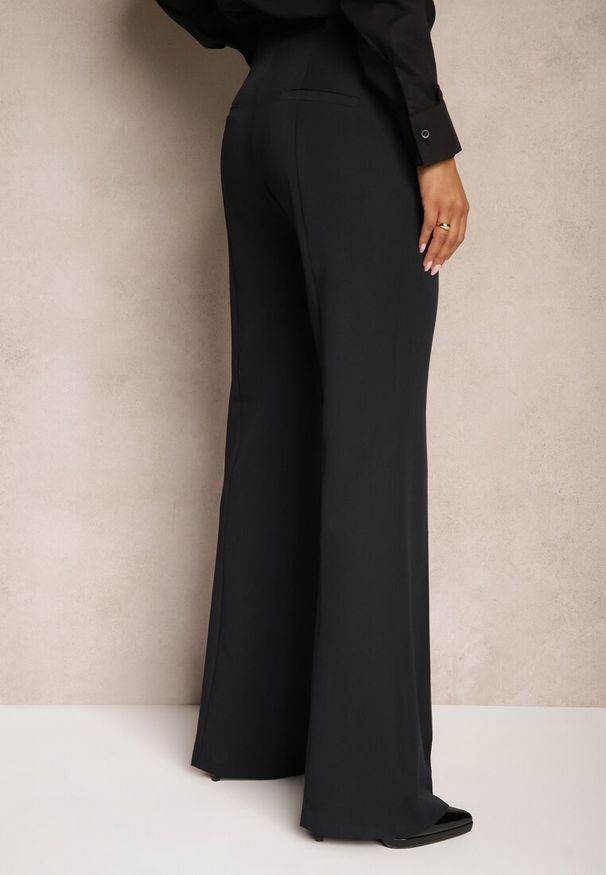 Renee - Granatowe Garniturowe Spodnie Dzwony z Wiskozą High Waist Gelobina. Okazja: na spotkanie biznesowe. Stan: podwyższony. Kolor: niebieski. Materiał: wiskoza. Styl: biznesowy, klasyczny