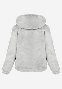 Born2be - Jasnoszara Kurtka Futerko Teddy Oversize Denon. Typ kołnierza: kaptur. Kolor: szary. Materiał: futro. Sezon: jesień, zima