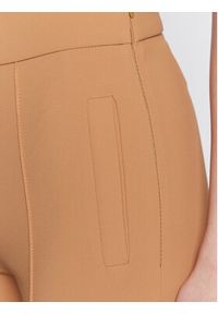 Elisabetta Franchi Spodnie materiałowe PA-054-31E2-V250 Beżowy Slim Fit. Kolor: beżowy. Materiał: syntetyk, materiał