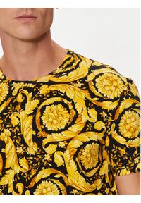 VERSACE - Versace T-Shirt 1000959 1A11188 Żółty Regular Fit. Kolor: żółty. Materiał: bawełna