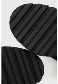 Aldo Kozaki damskie kolor czarny na platformie. Nosek buta: okrągły. Kolor: czarny. Obcas: na platformie #4