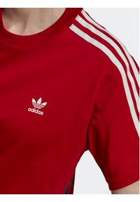 Adidas - adidas T-Shirt THEBE MAGUGU HK5209 Czerwony Regular Fit. Kolor: czerwony. Materiał: bawełna #2