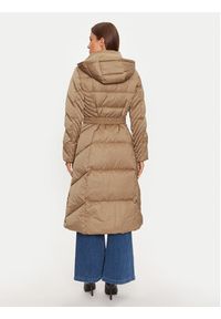 Guess Płaszcz zimowy New Olga W4BL41 WEX52 Beżowy Regular Fit. Kolor: beżowy. Materiał: syntetyk. Sezon: zima #4