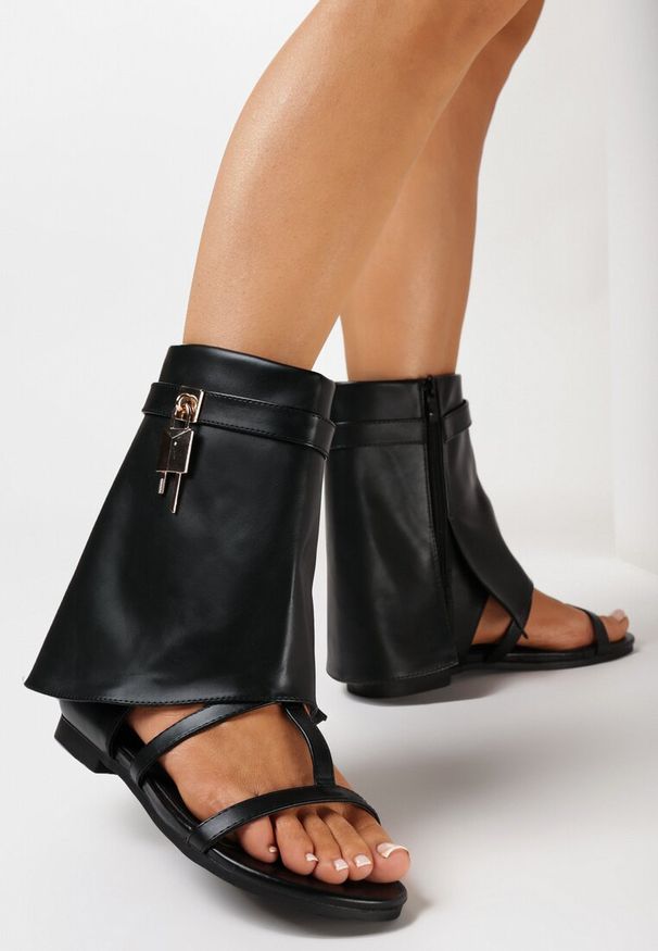 Born2be - Czarne Sandały z Wywiniętą Zasuwaną Cholewką Panisse. Zapięcie: pasek. Kolor: czarny