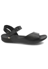 Czarne Sandały Armodo Stylowe Płaskie Obuwie Damskie. Okazja: na spacer. Zapięcie: pasek. Kolor: czarny. Materiał: skóra. Sezon: lato. Obcas: na platformie. Styl: elegancki #4